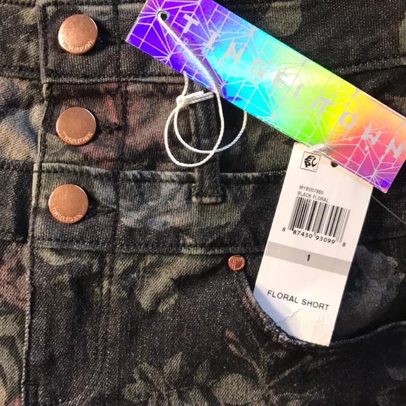 ❗️SOLD❗️Tinsletown Denim Couture shorts - Picture 6 of 8